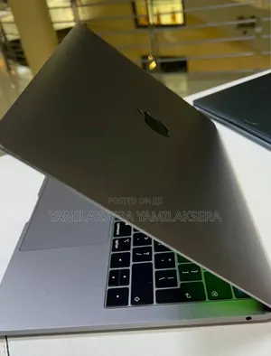 New Laptop Apple MacBook Pro 2019 8GB Intel Core I5 SSD 128GB