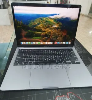 Photo - New Laptop Apple MacBook Pro 2022 M2 8GB Apple M2 SSD 256GB