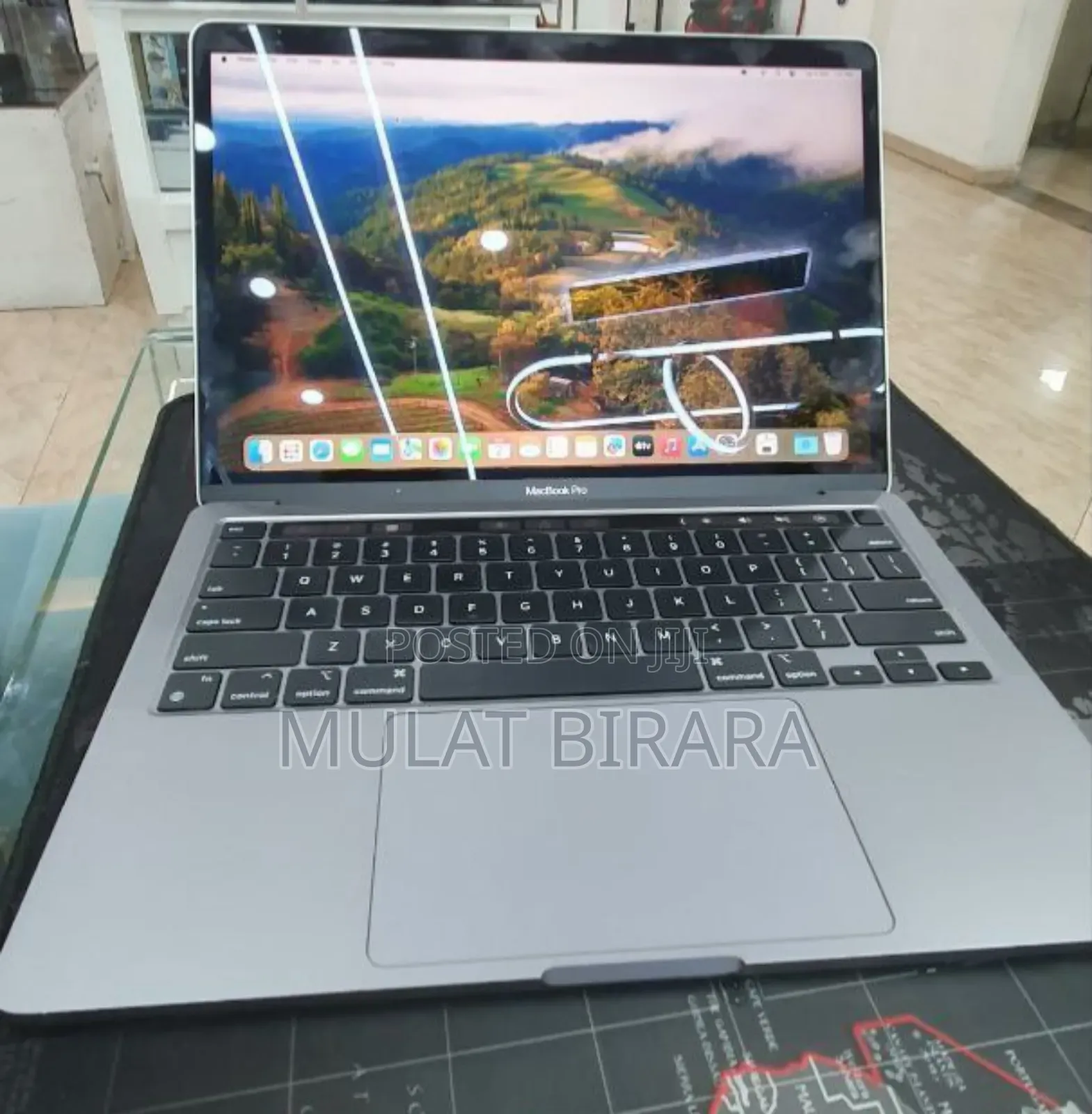 New Laptop Apple MacBook Pro 2022 M2 8GB Apple M2 SSD 256GB