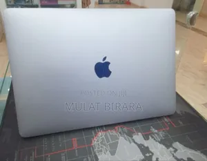 New Laptop Apple MacBook Pro 2022 M2 8GB Apple M2 SSD 256GB