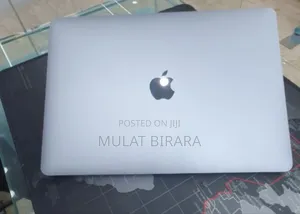 New Laptop Apple MacBook Pro 2022 M2 8GB Apple M2 SSD 256GB