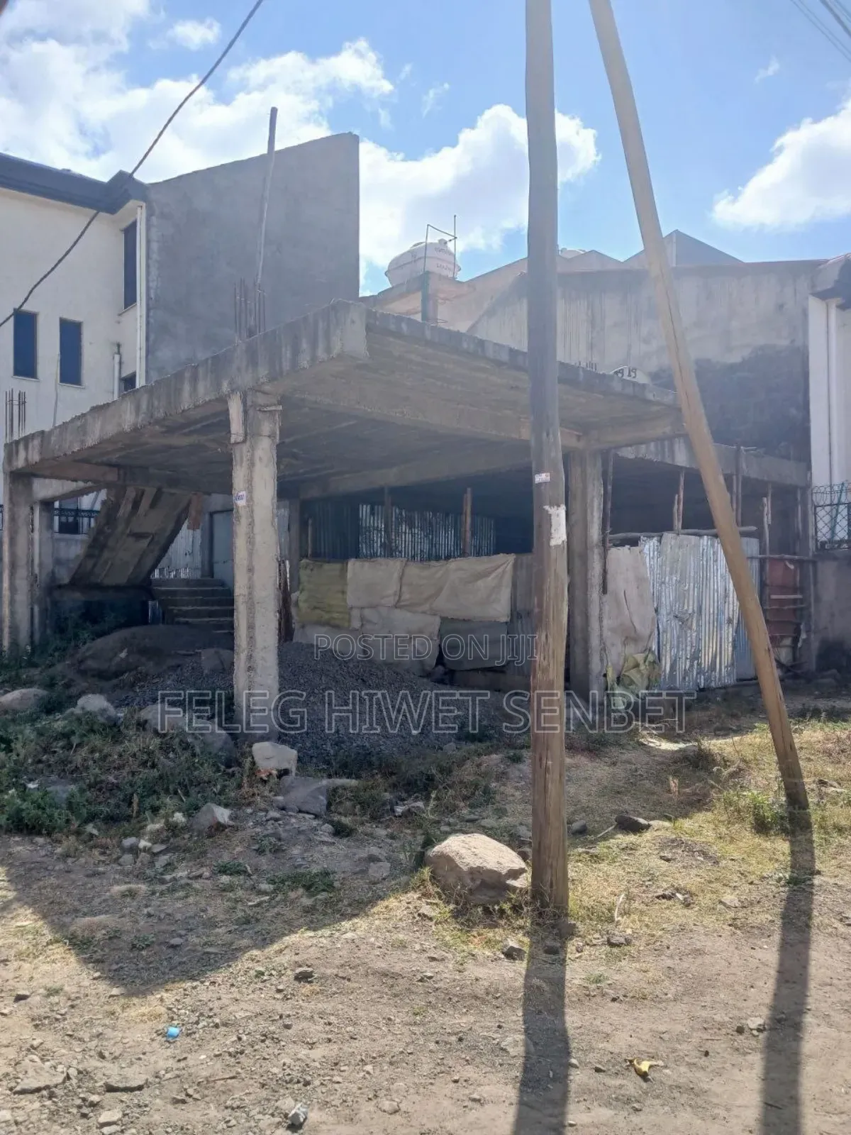 የሚሸጥ ለጂ+3የወጣ መሰረት