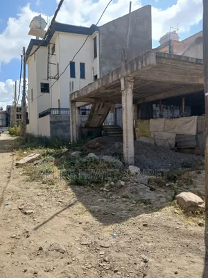 የሚሸጥ ለጂ+3የወጣ መሰረት