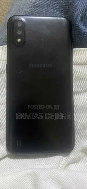 Samsung Galaxy A01 16 GB Black