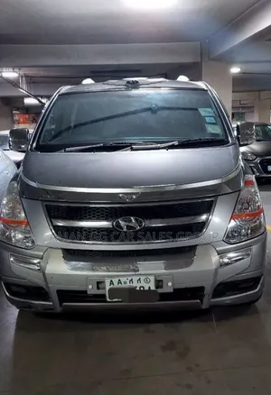 Hyundai Starex 2015 Silver