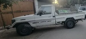 Toyota Land Cruiser 1990 White