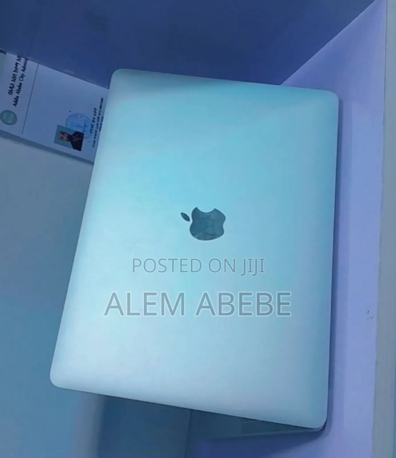 New Laptop Apple MacBook Pro 2022 M2 8GB Apple M2 SSD 256GB