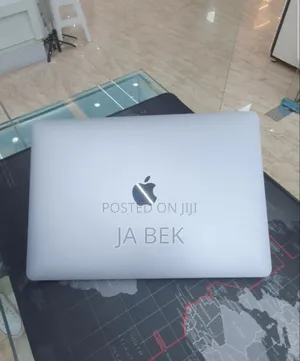 New Laptop Apple MacBook Pro 2022 M2 8GB Apple M2 SSD 256GB