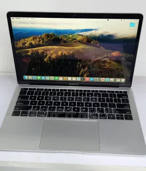 Photo - New Laptop Apple MacBook Air 2019 8GB Intel Core I5 SSD 256GB