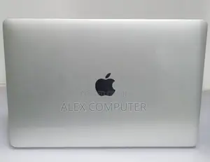 New Laptop Apple MacBook Air 2019 8GB Intel Core I5 SSD 256GB