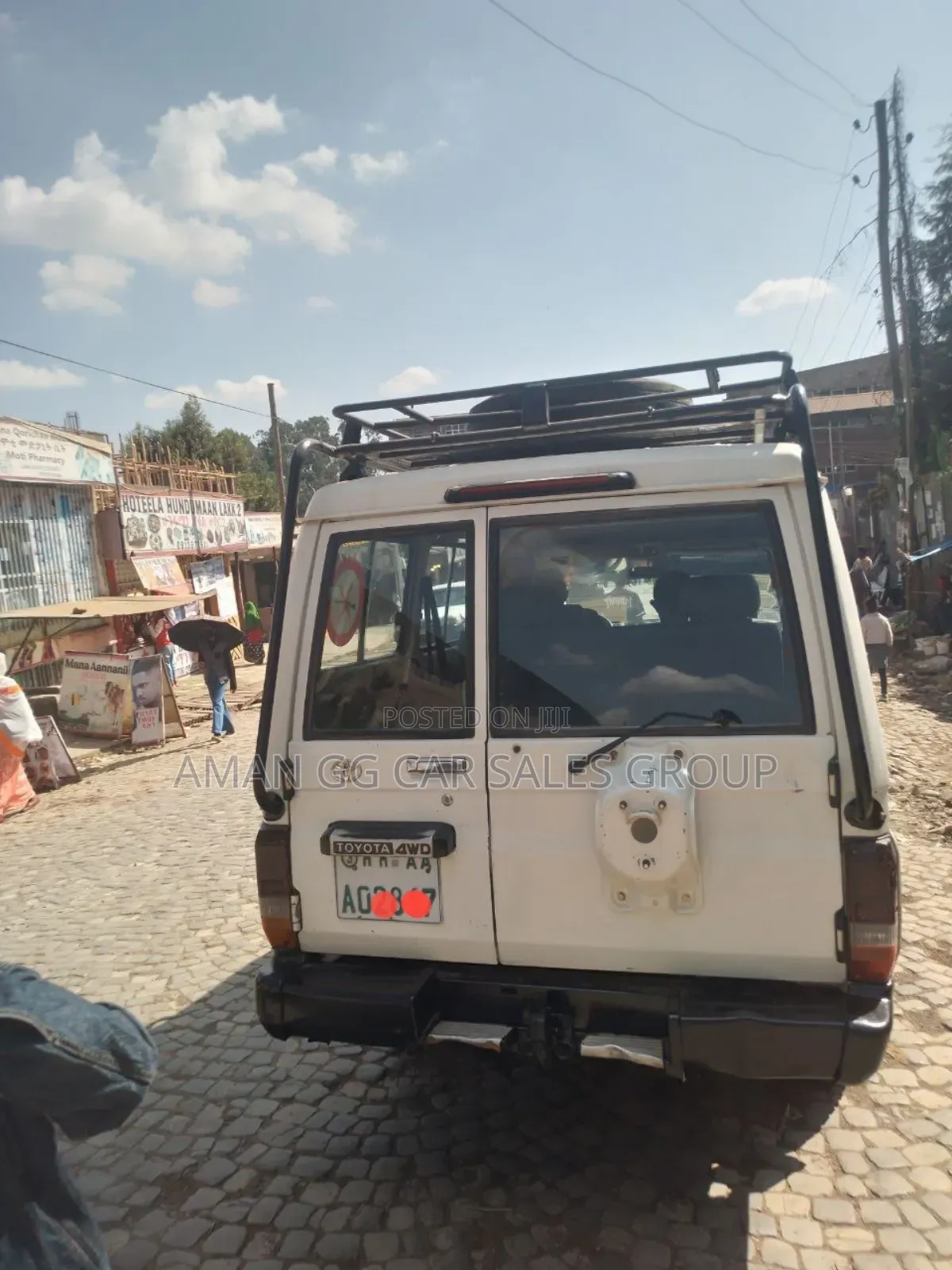 Toyota Land Cruiser 2009 White