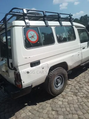 Toyota Land Cruiser 2009 White