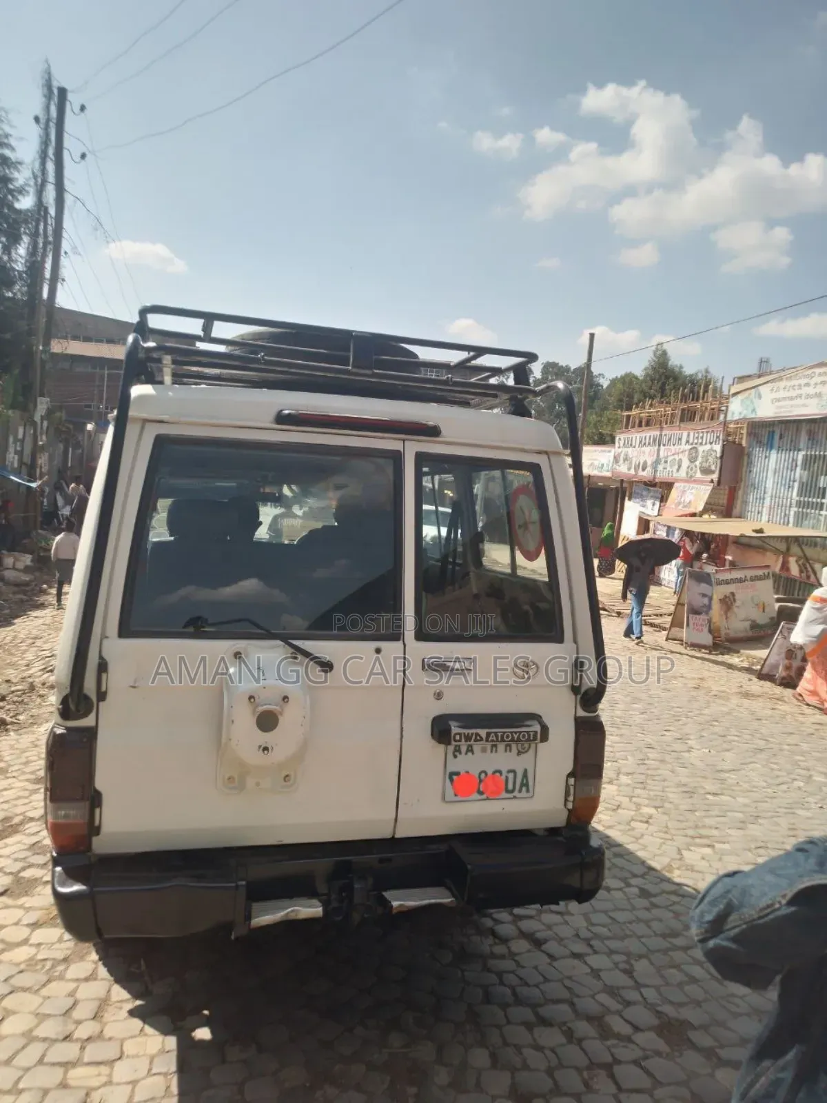 Toyota Land Cruiser 2009 White