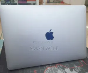 New Laptop Apple MacBook Pro 2022 M2 8GB Apple M2 SSD 256GB