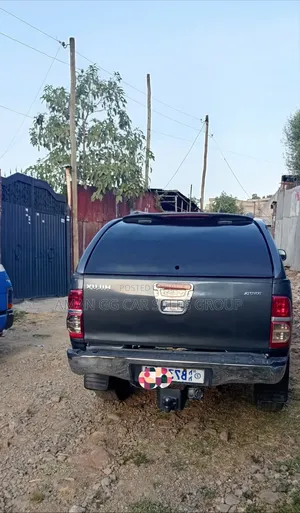 Toyota Hilux 2008 Gray