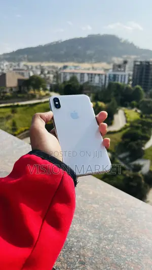 Apple iPhone X 64 GB White