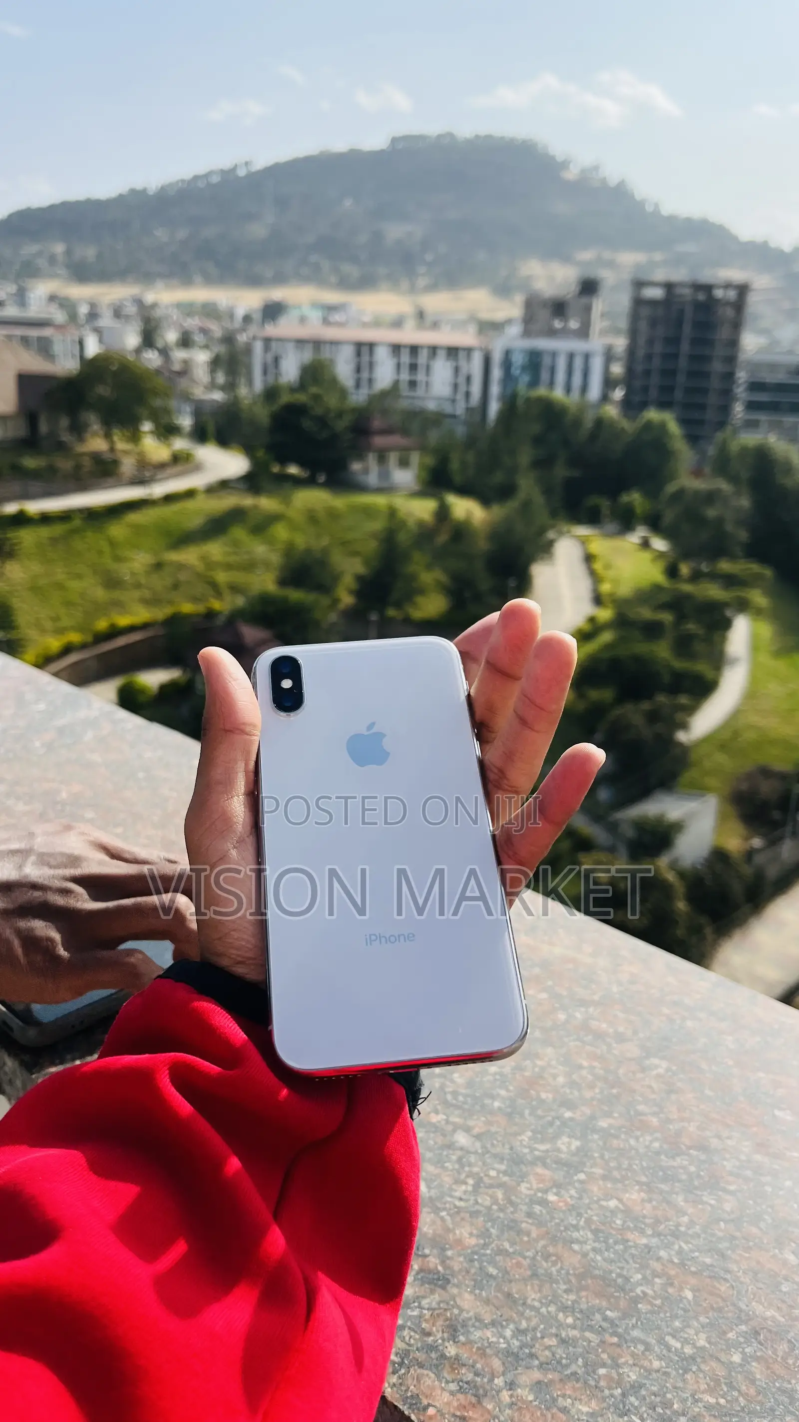 Apple iPhone X 64 GB White