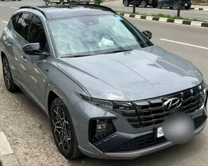 Photo - Hyundai Tucson 2022 Gray
