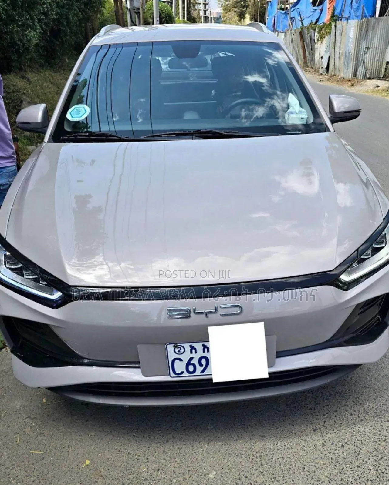 BYD E2 43 kWh 94 hp FWD 2025 Gold