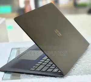 New Laptop Microsoft Surface 16GB Intel Core I7 SSD 512GB