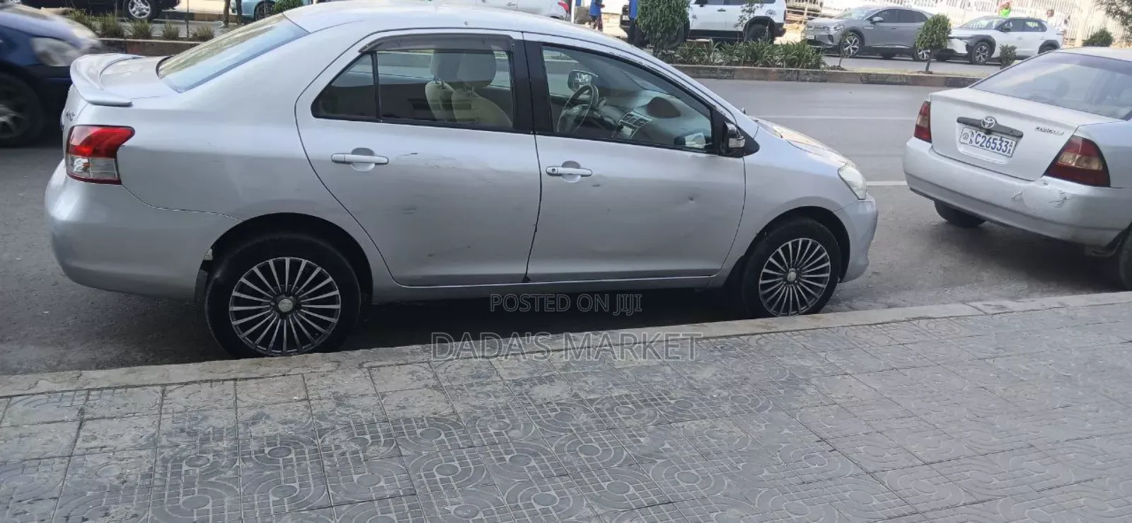 Toyota Belta 2010 Silver