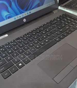 New Laptop HP Stream Notebook 8GB Intel Core I5 HDD 1T