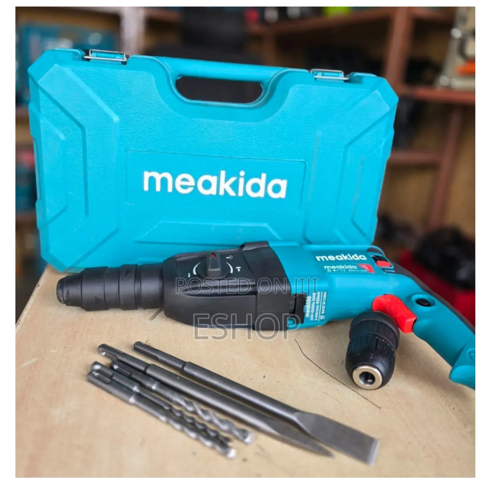 User-Friendly Rotary Hammer Drill With Safety Clutch