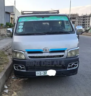 Toyota HiAce 2006 Silver