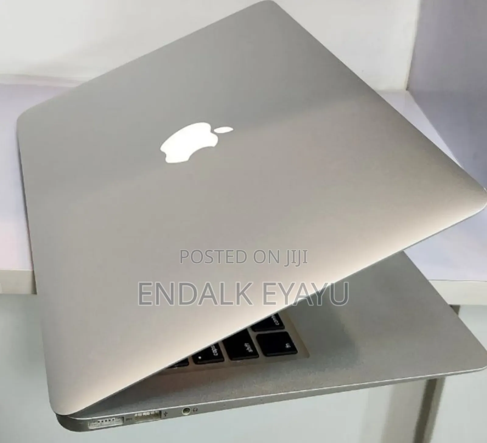 New Laptop Apple MacBook Air 2017 8GB Intel Core I5 SSD 128GB