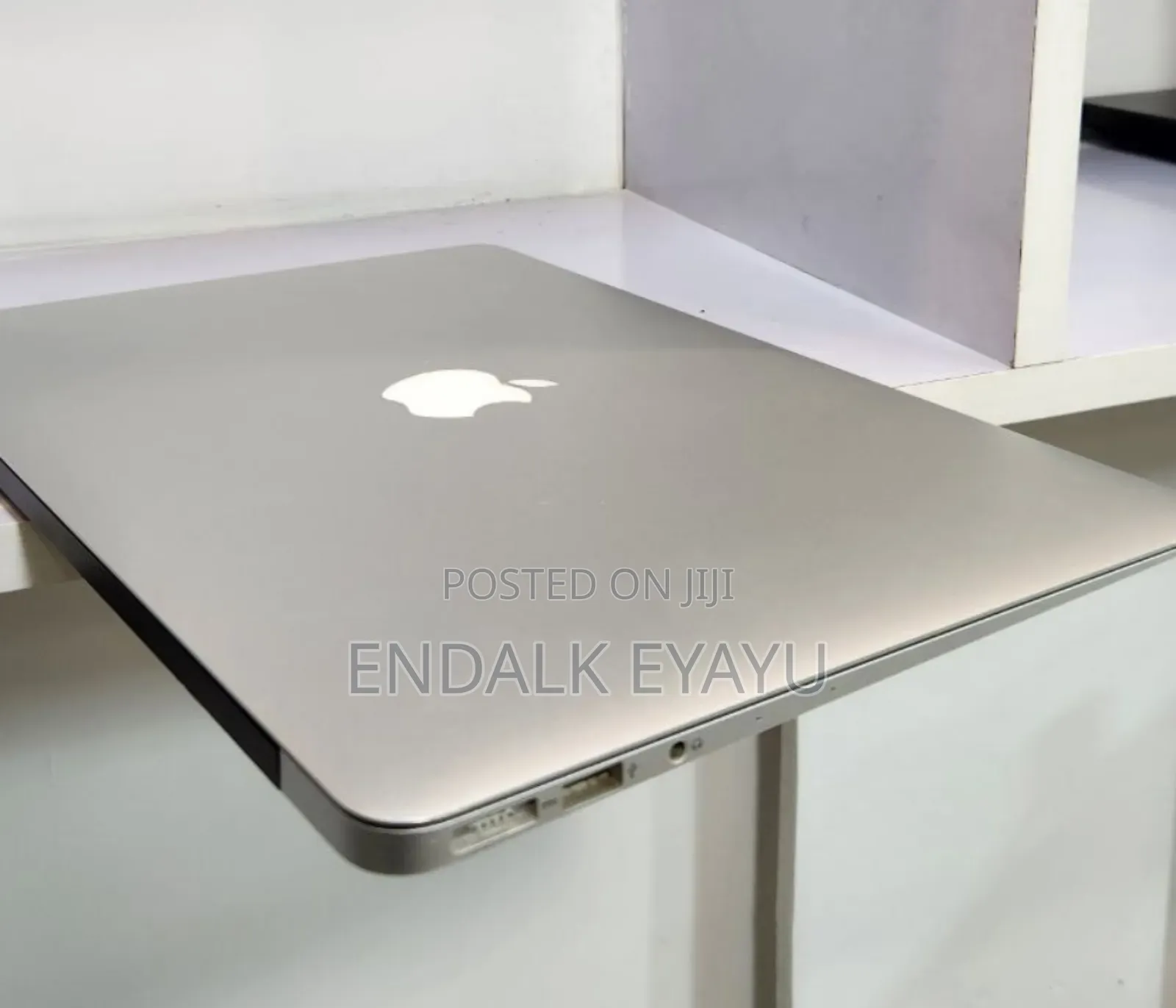 New Laptop Apple MacBook Air 2017 8GB Intel Core I5 SSD 128GB