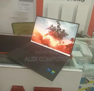 New Laptop Dell XPS 15 32GB Intel Core I9 SSD 2T