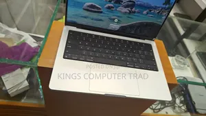 New Apple MacBook Pro 2023 M3 14-Inch 18GB Intel Core M3 SSD 512GB