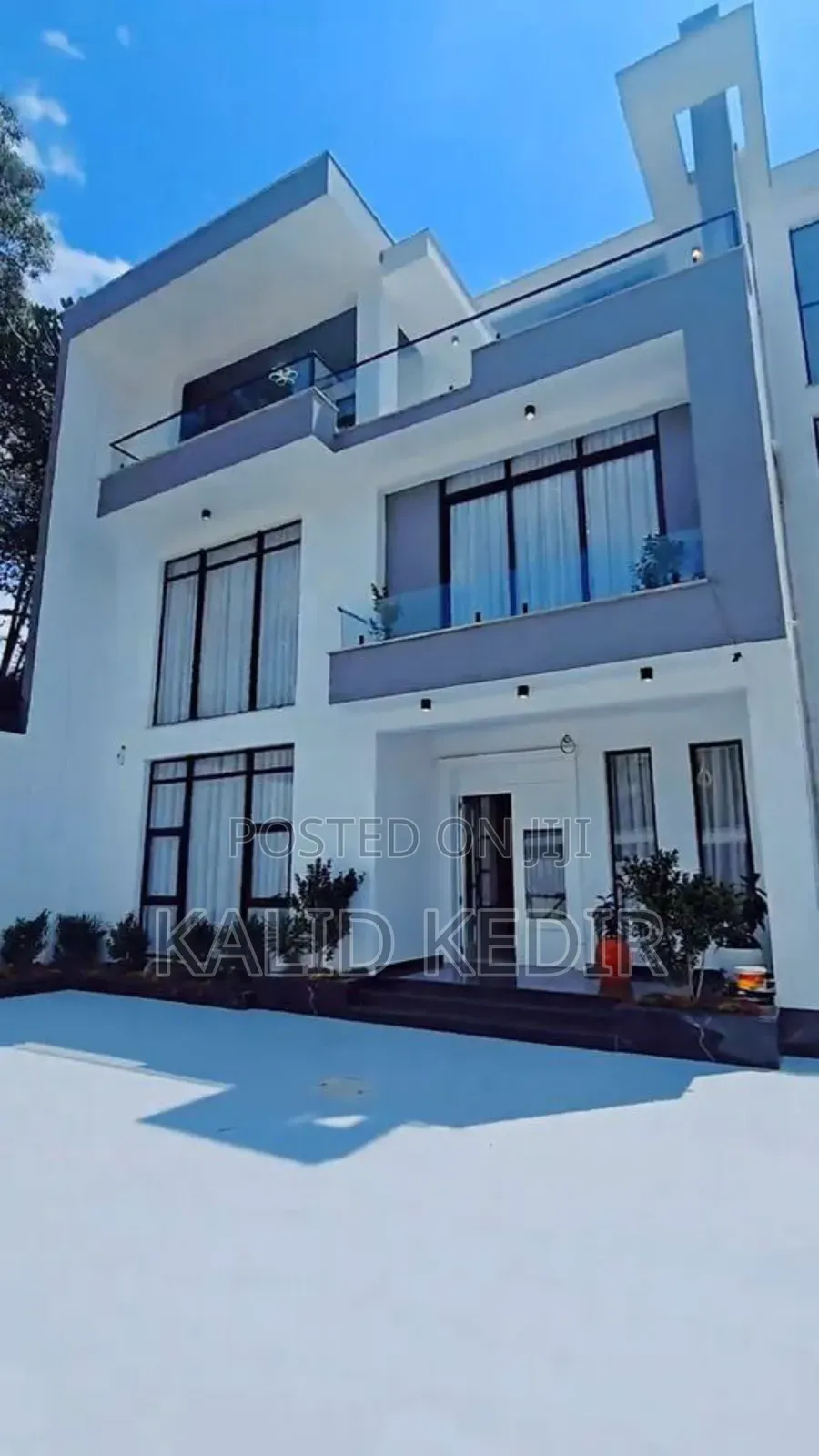 Furnished 9bdrm Townhouse/Terrace in Bole for sale