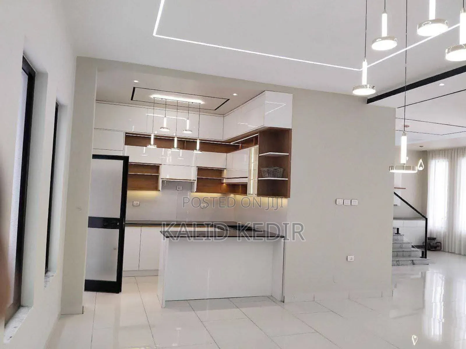 Furnished 9bdrm Townhouse/Terrace in Bole for sale