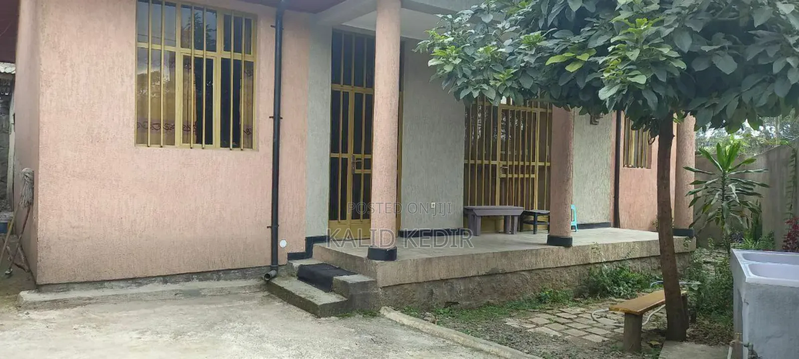 Furnished 4bdrm House in Bole for sale