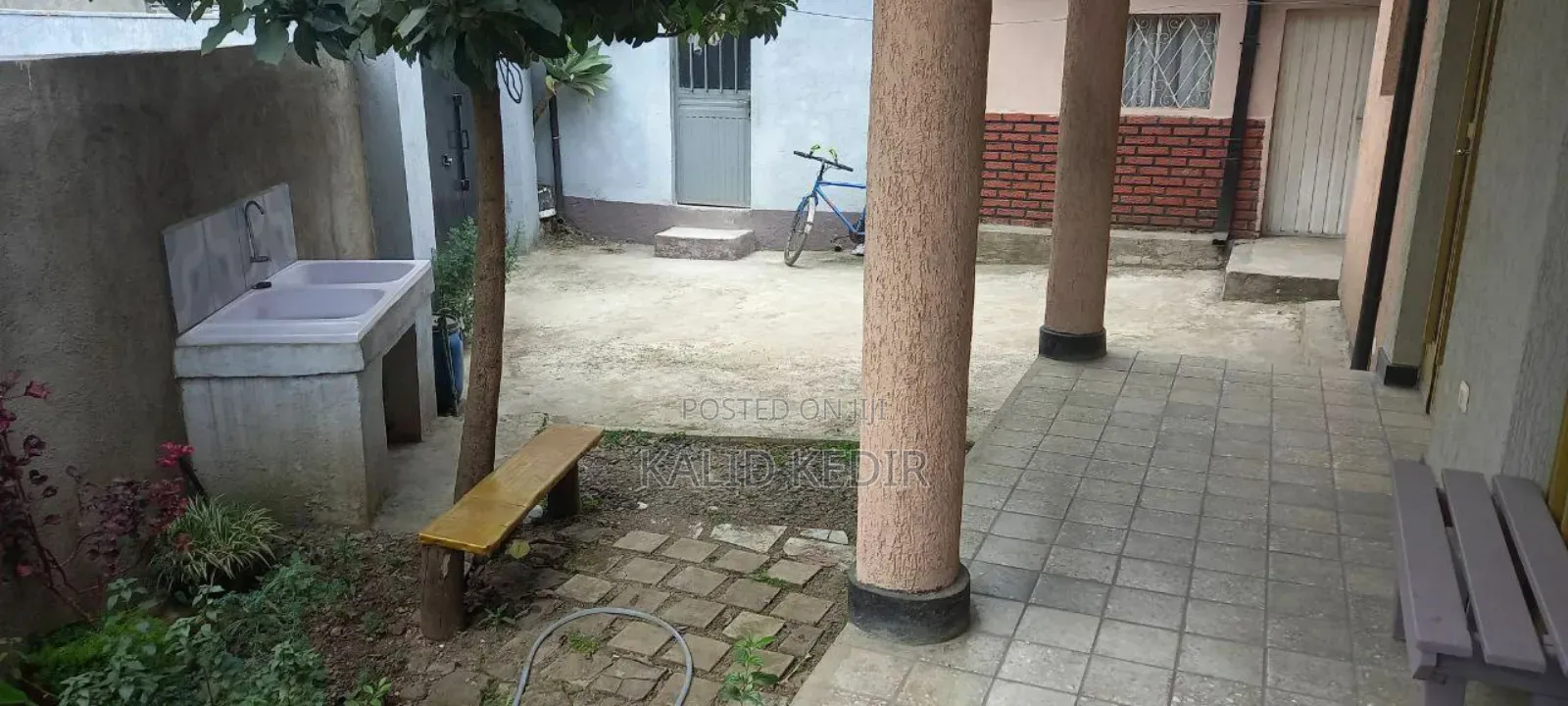 Furnished 4bdrm House in Bole for sale