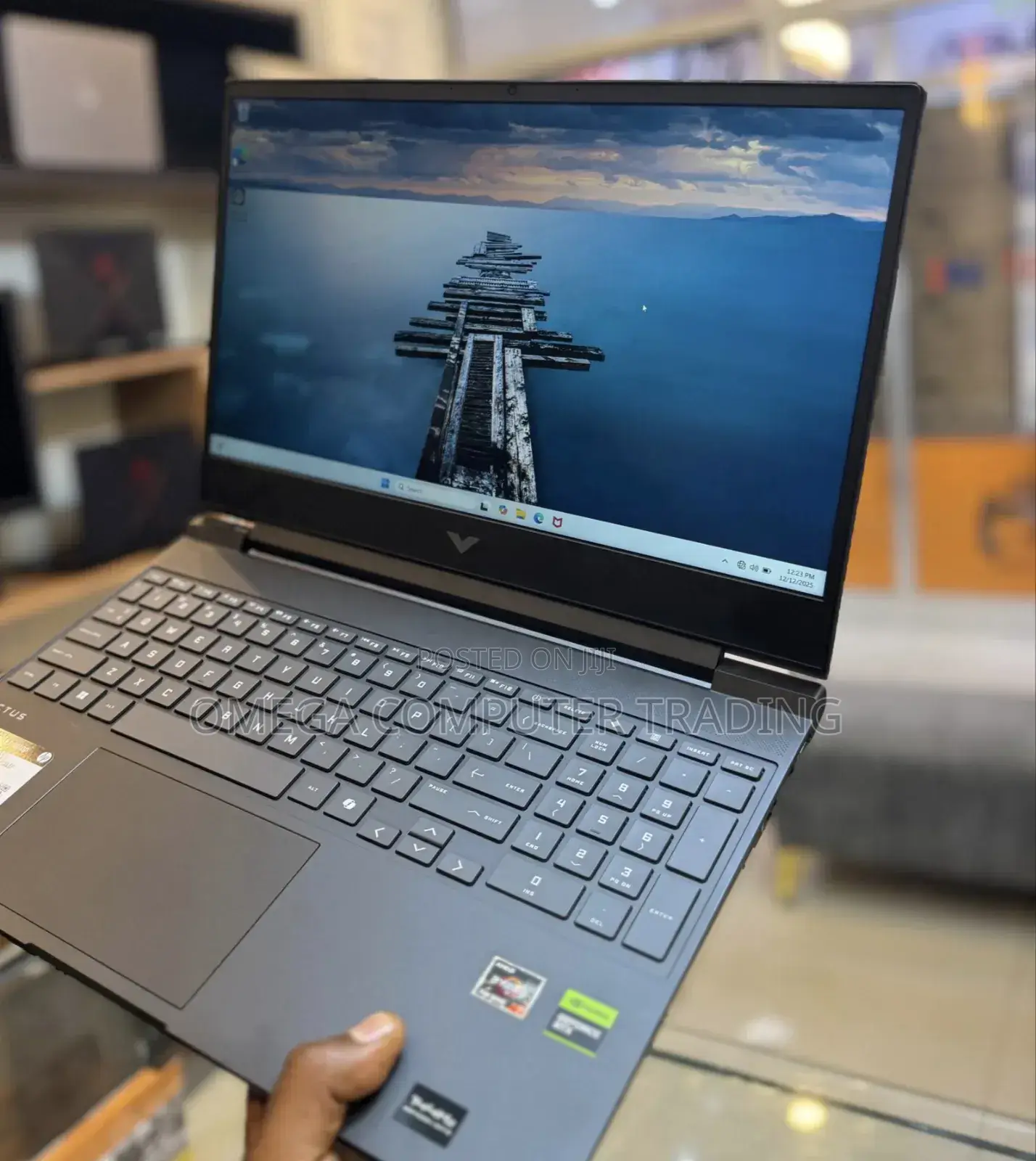 New Laptop HP Victus 16 16GB AMD Ryzen 7 SSD 512GB