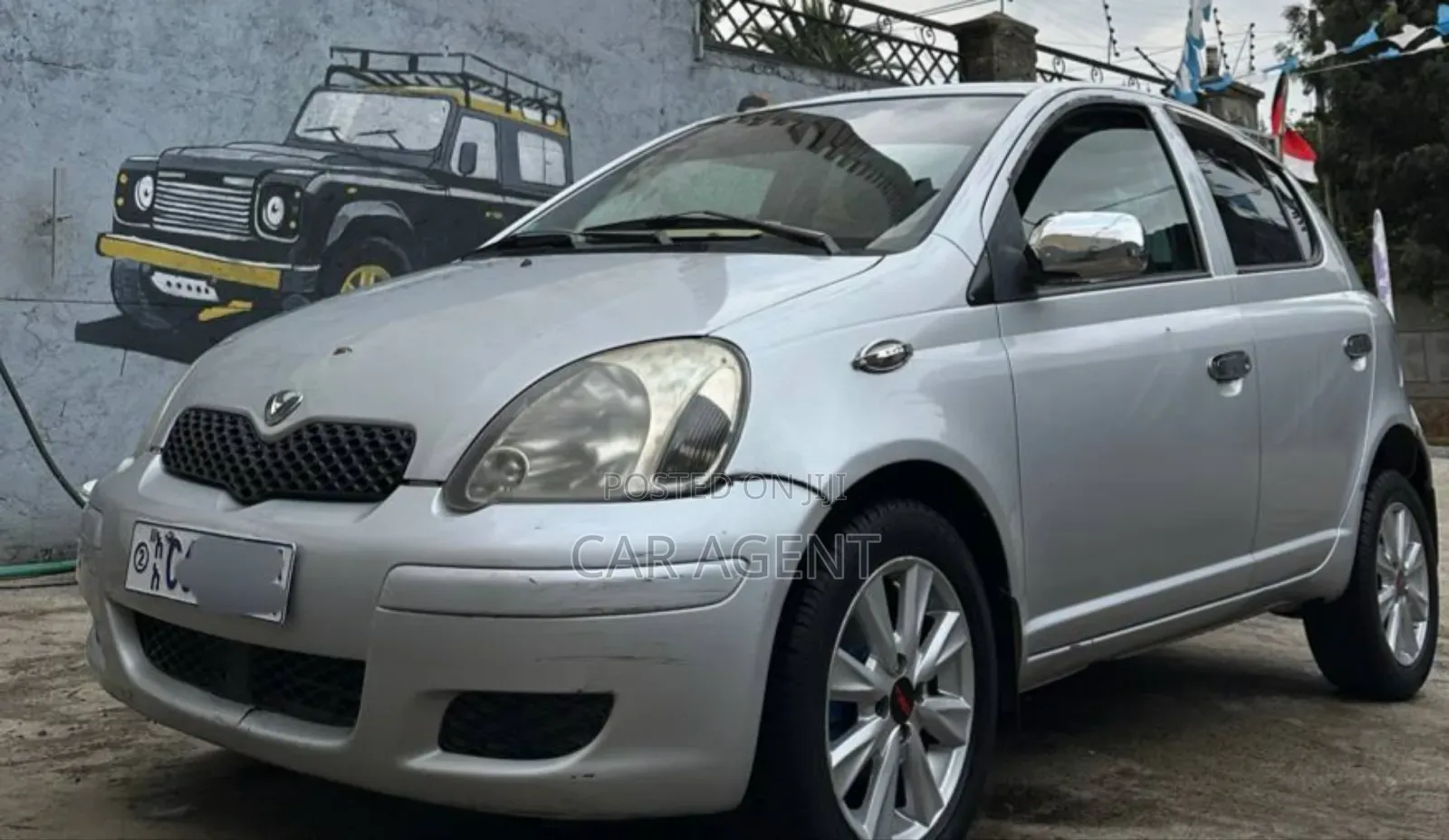 Toyota Vitz 2004 Silver