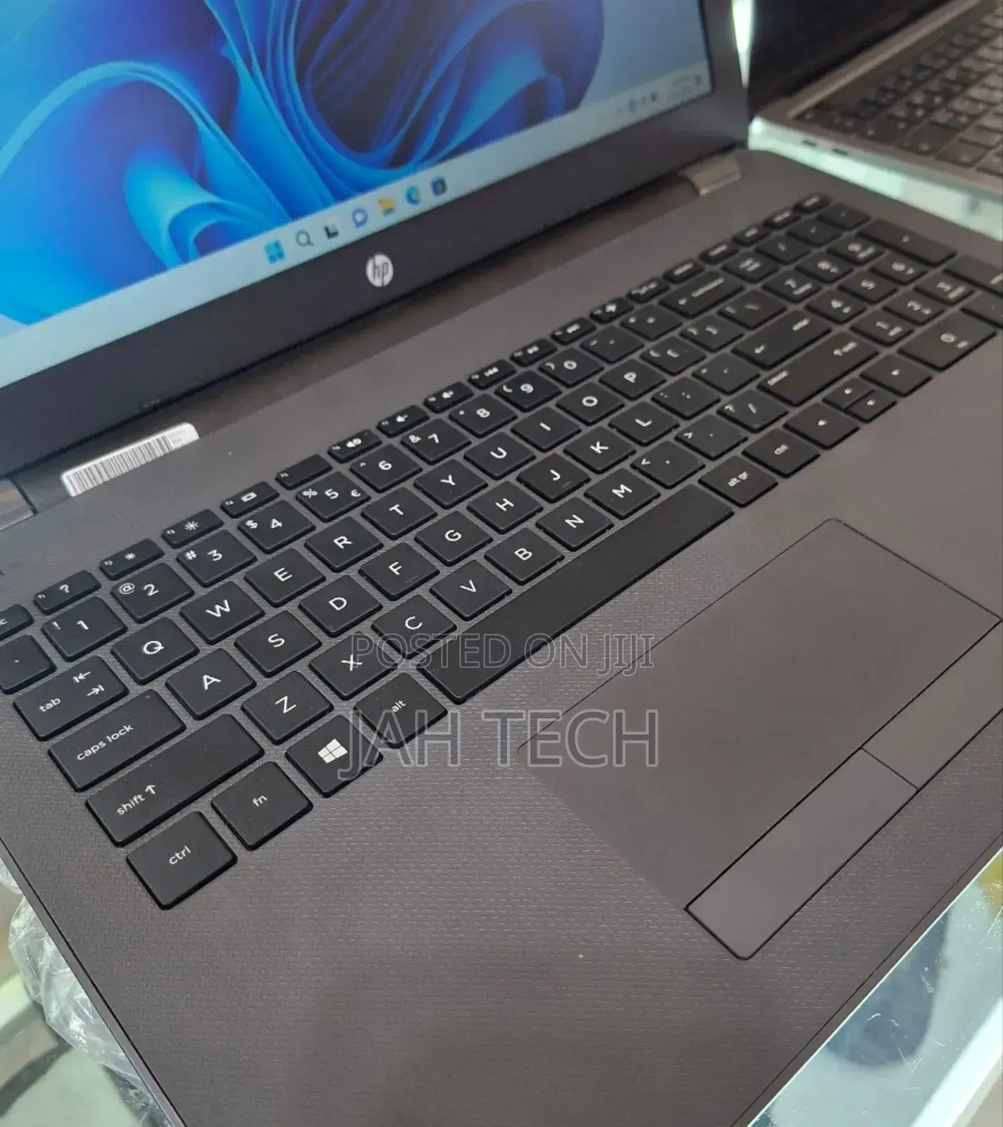 New Laptop HP Stream Notebook 8GB Intel Core I5 HDD 1T