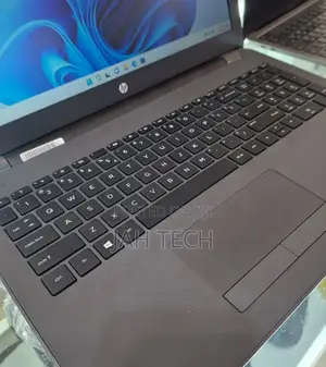 New Laptop HP Stream Notebook 8GB Intel Core I5 HDD 1T
