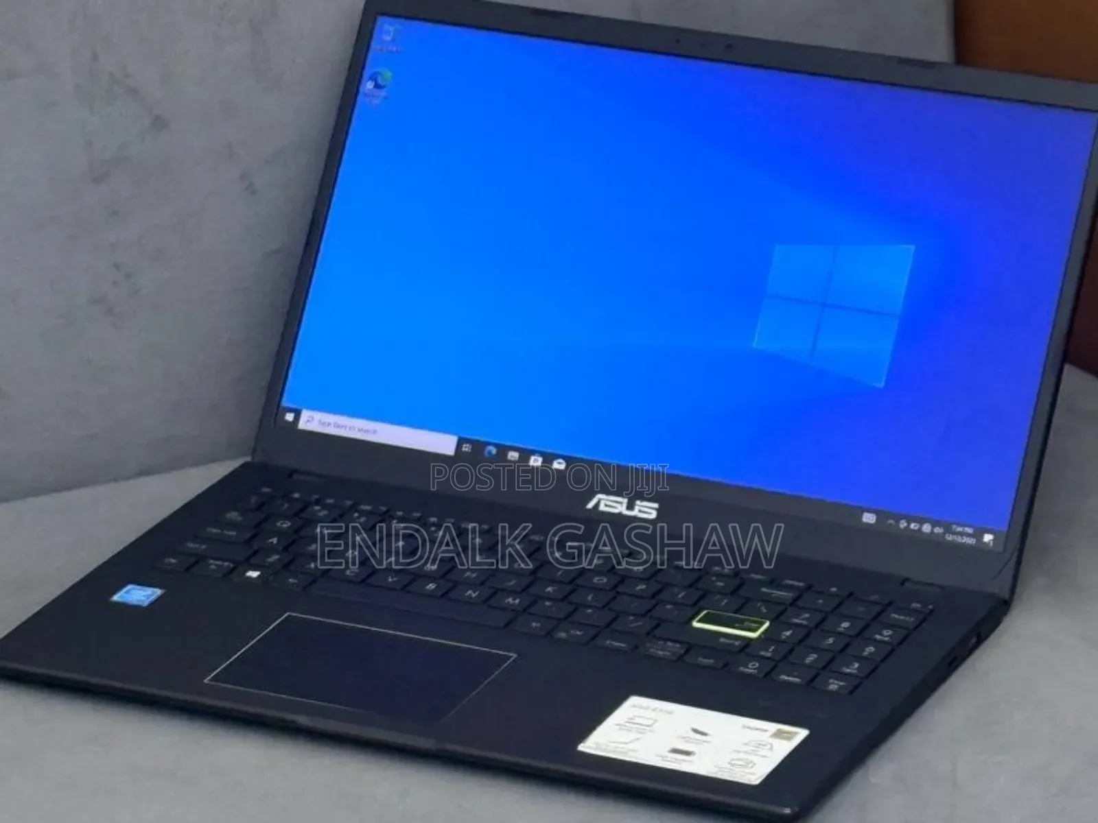 New Laptop Asus E502S 4GB Intel Pentium SSD 256GB