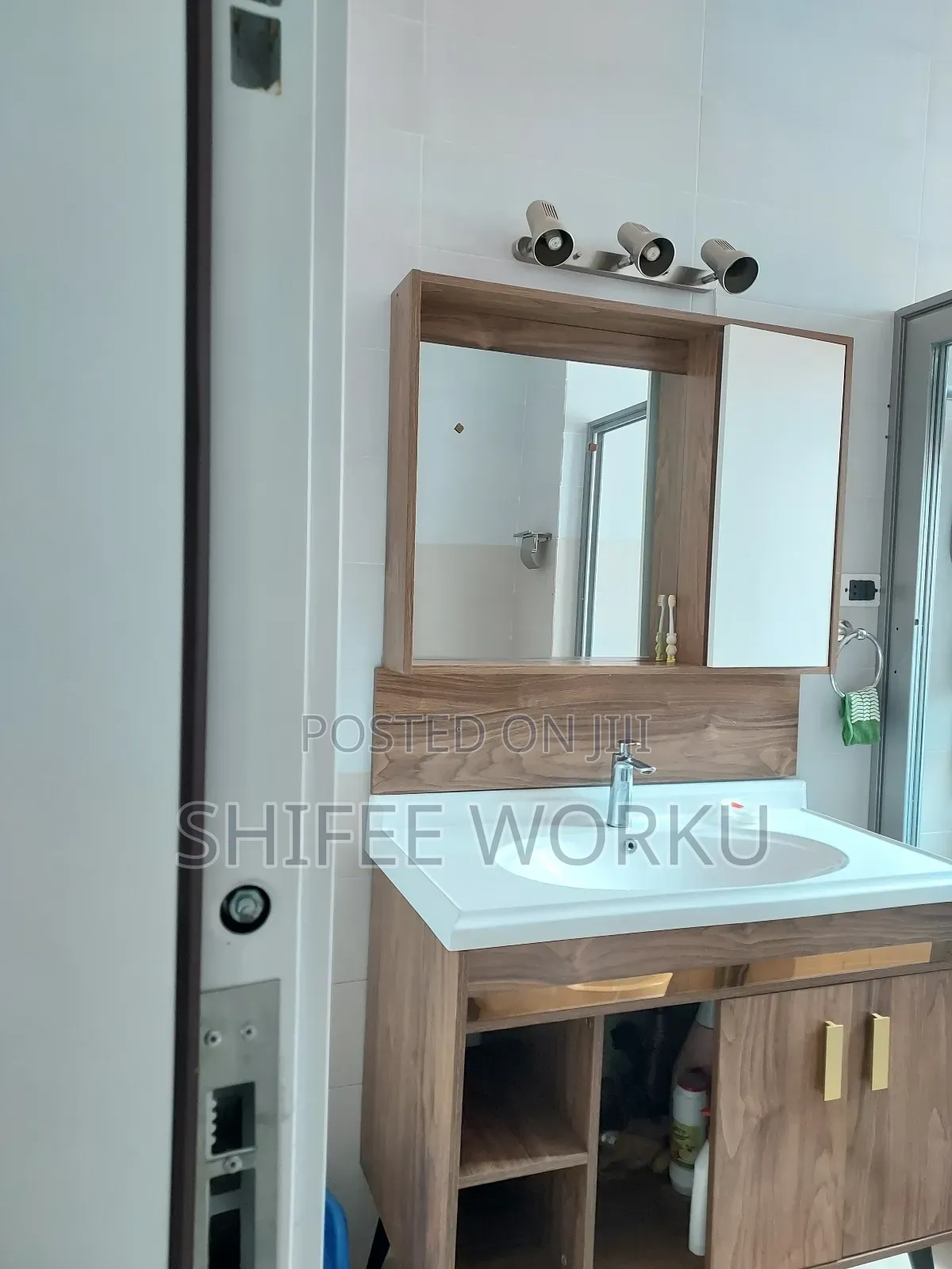 Furnished 6bdrm House in Tafo, Yeka for sale