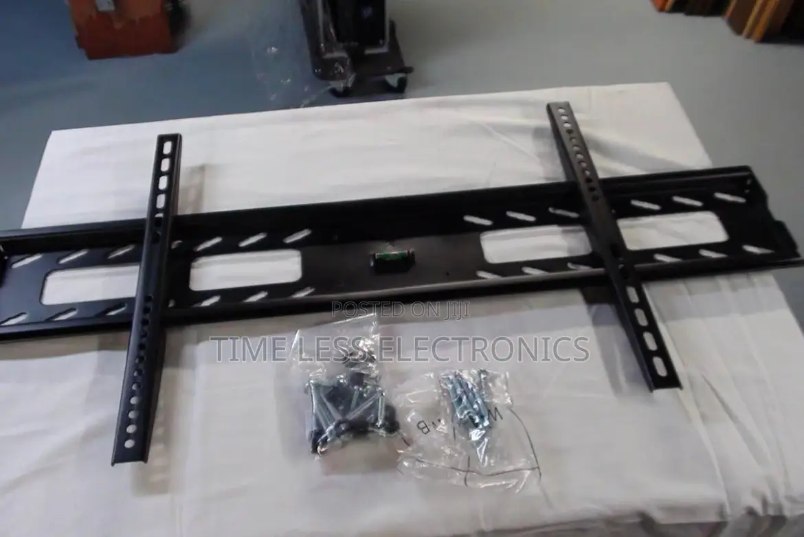 Tilting Led/LCD/Plasma Wall Mount – Secure Adjustable!