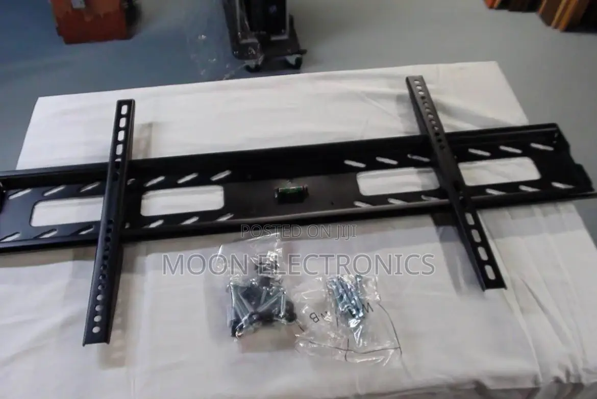 Tilting Led/LCD/Plasma Wall Mount – Secure Adjustable!