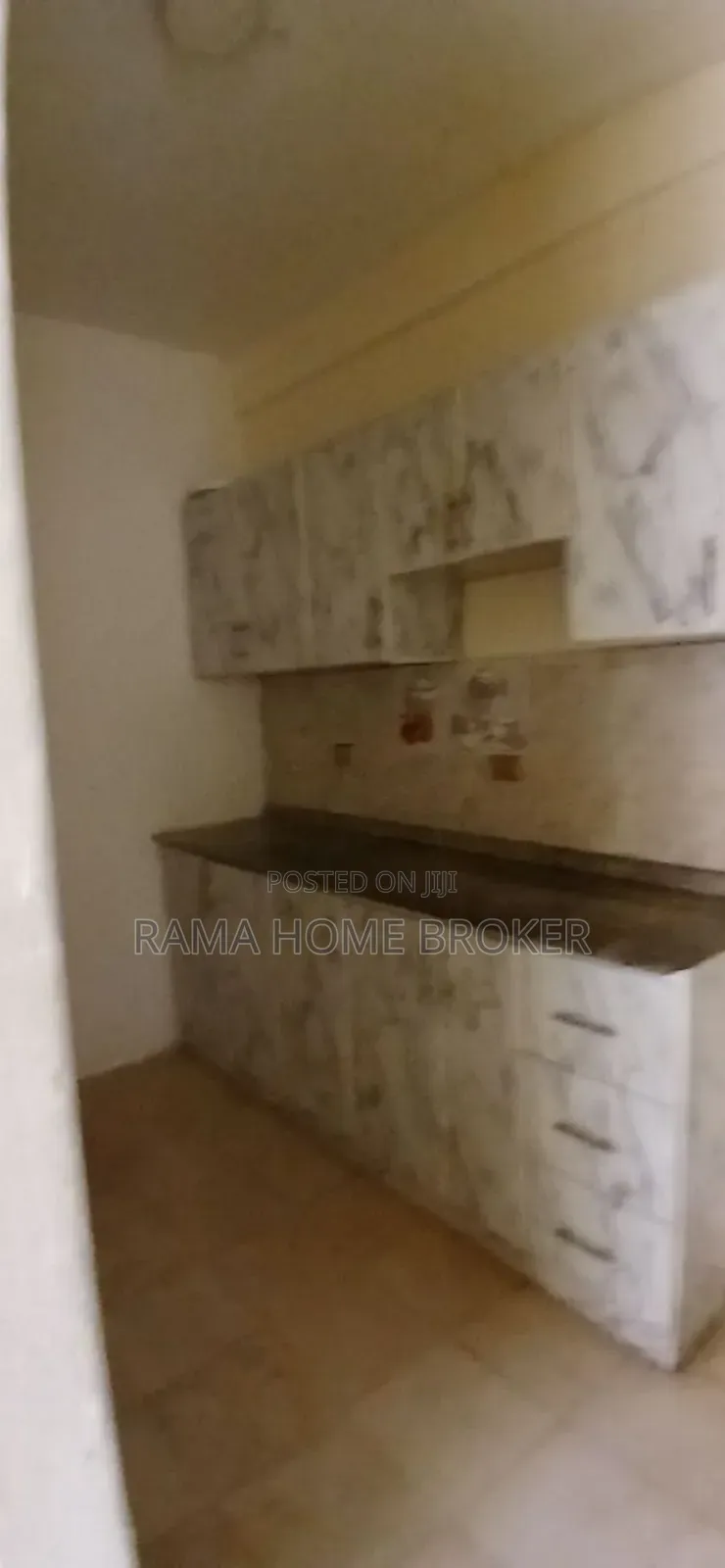 Furnished 3bdrm Condo in Yeka for sale