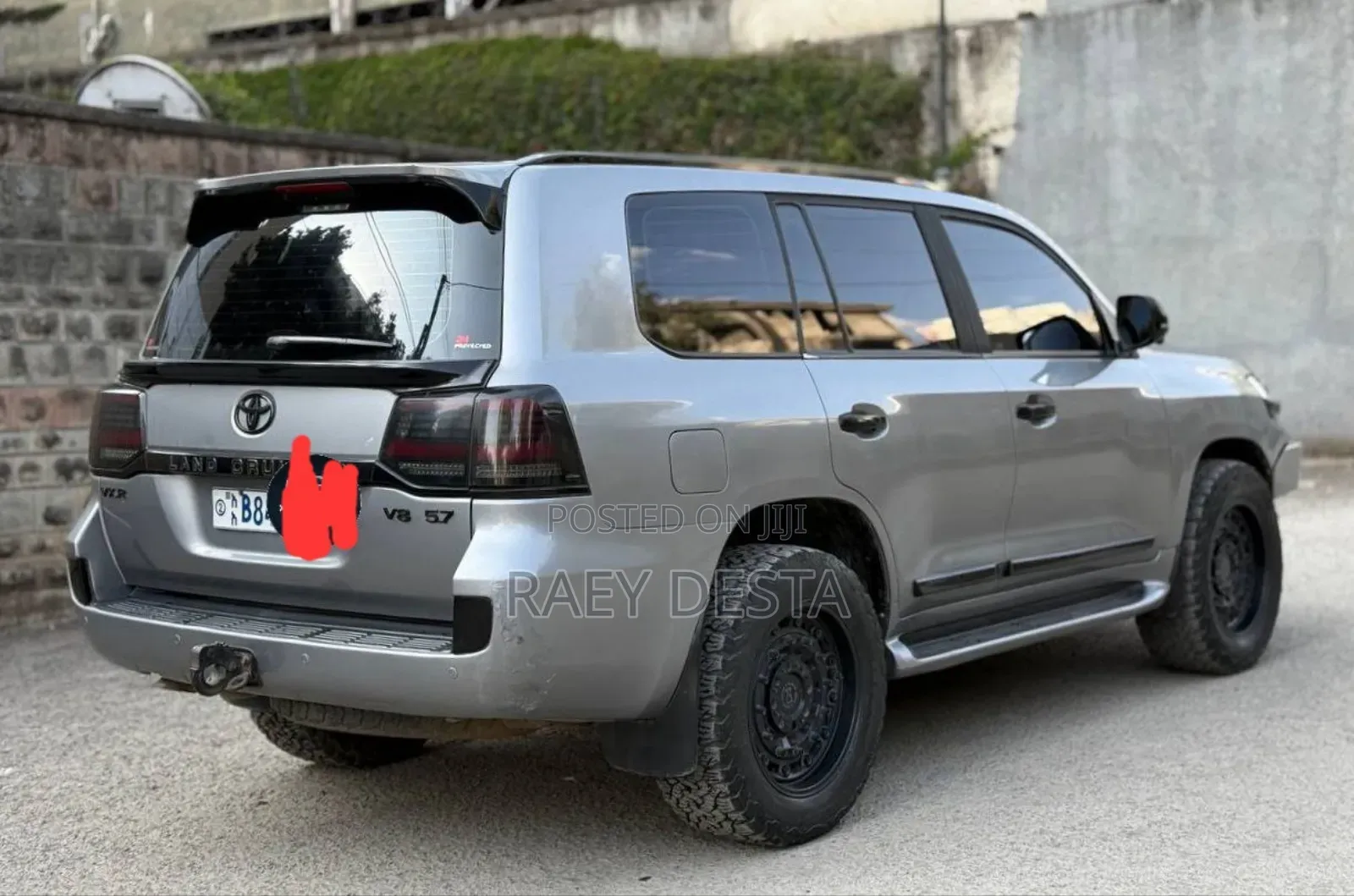 Toyota Land Cruiser 2011 Gray
