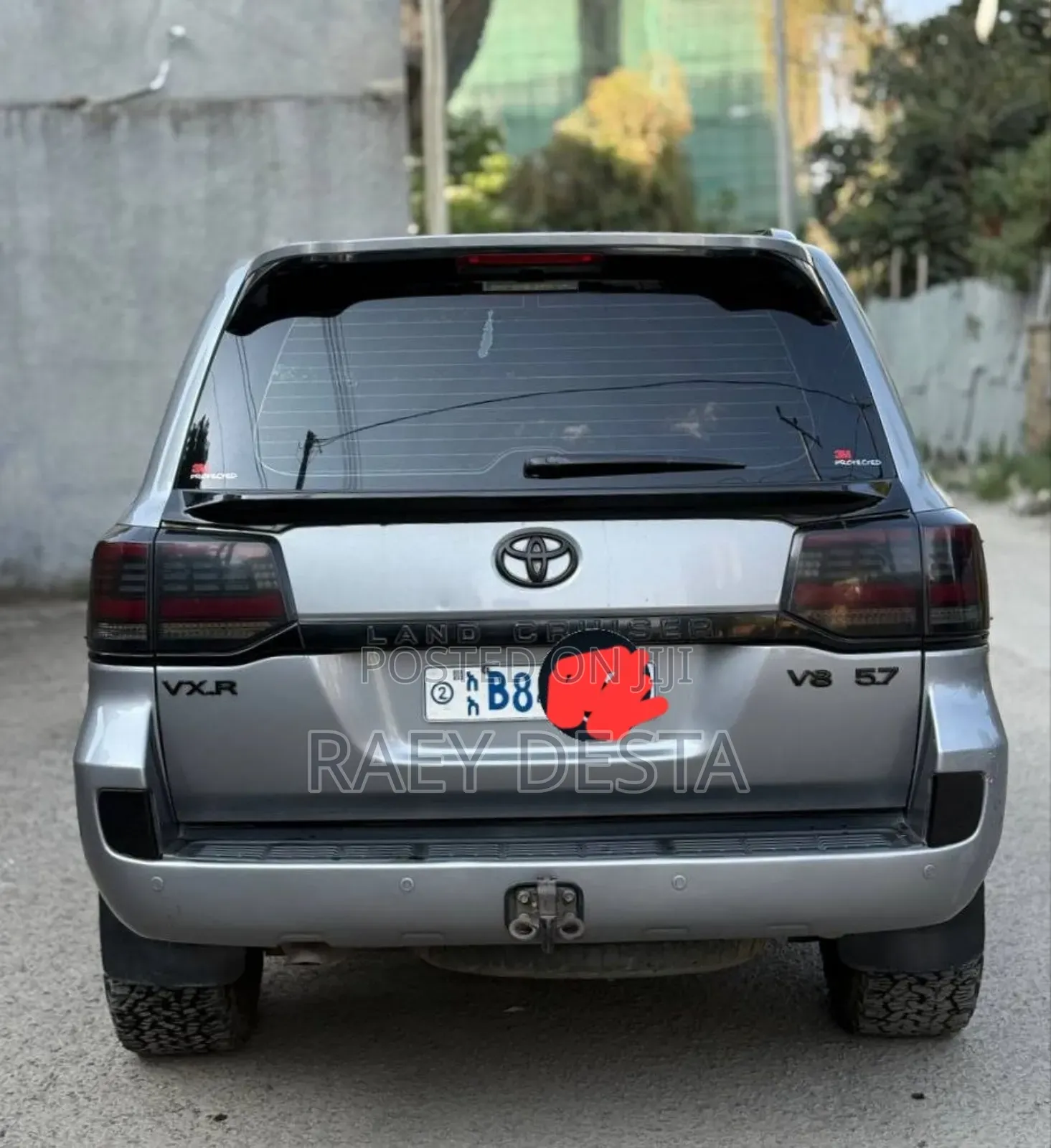 Toyota Land Cruiser 2011 Gray