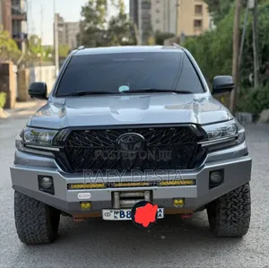 Photo - Toyota Land Cruiser 2011 Gray