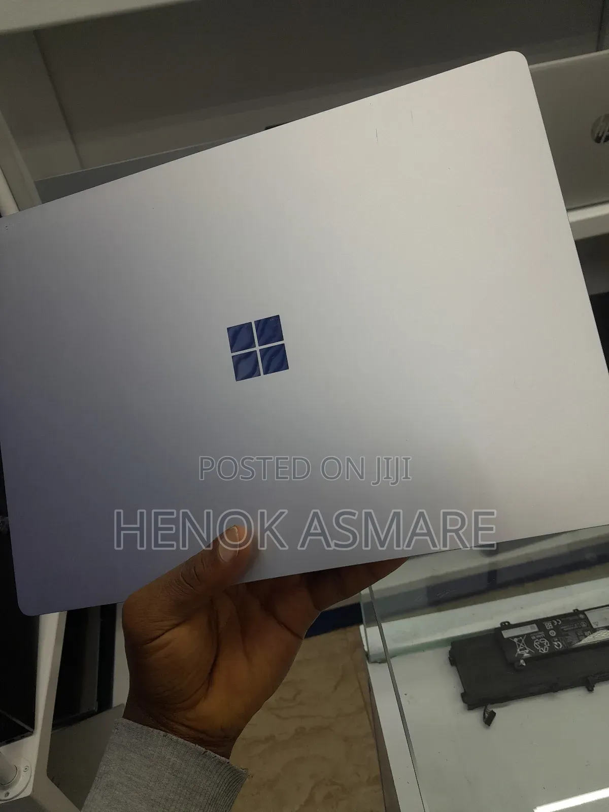New Laptop Microsoft Surface 8GB Intel Core I5 SSD 256GB