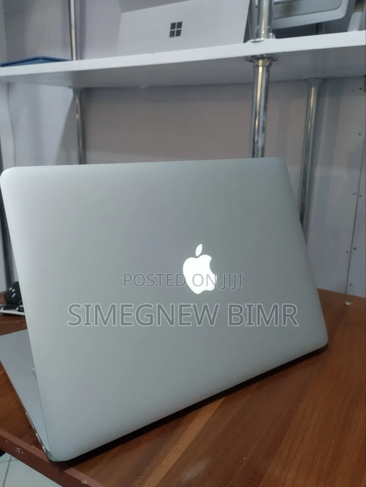 New Laptop Apple MacBook Air 2011 4GB Intel Core I5 SSD 128GB